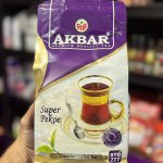 چای سیاه سیلانی اکبر سوپر پیکو ۴۰۰ گرم با بسته‌بندی قرمز و طعم اصیل سریلانکایی